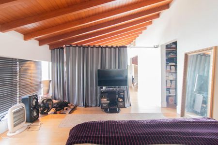 Casa à venda com 900m², 5 quartos e 8 vagasQuarto 5