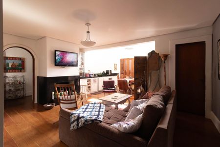 Casa à venda com 900m², 5 quartos e 8 vagasSala 2