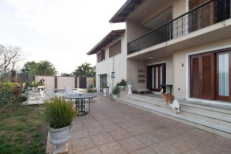 Casa à venda com 900m², 5 quartos e 8 vagasQuintal