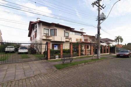 Casa à venda com 900m², 5 quartos e 8 vagasFachada