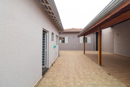 Casa à venda com 400m², 4 quartos e 4 vagas Casa à venda com 400m², 4 quartos e 4 vagasQuintal