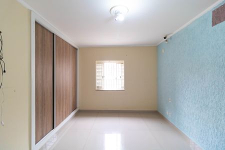 Casa à venda com 400m², 4 quartos e 4 vagas Casa à venda com 400m², 4 quartos e 4 vagasSuíte