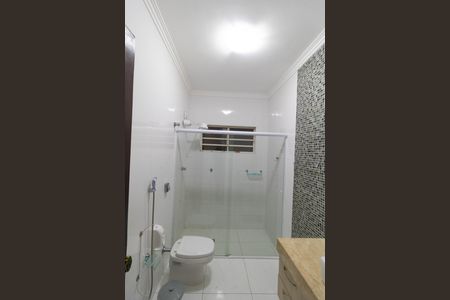 Casa à venda com 400m², 4 quartos e 4 vagas Casa à venda com 400m², 4 quartos e 4 vagasBanheiro Social