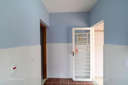 Casa à venda com 400m², 4 quartos e 4 vagas Casa à venda com 400m², 4 quartos e 4 vagasCozinha da Edícula