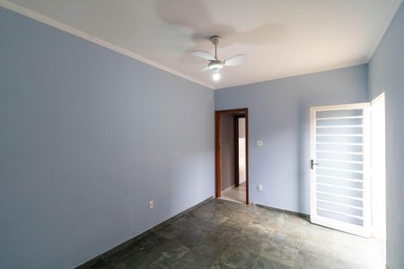 Casa à venda com 400m², 4 quartos e 4 vagas Casa à venda com 400m², 4 quartos e 4 vagasQuarto da Edícula