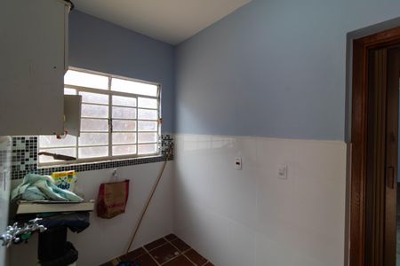 Casa à venda com 400m², 4 quartos e 4 vagas Casa à venda com 400m², 4 quartos e 4 vagasCozinha da Edícula