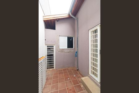 Casa à venda com 400m², 4 quartos e 4 vagas Casa à venda com 400m², 4 quartos e 4 vagasÁrea Externa