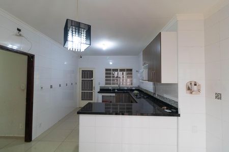 Casa à venda com 400m², 4 quartos e 4 vagas Casa à venda com 400m², 4 quartos e 4 vagasCozinha