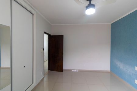 Casa à venda com 400m², 4 quartos e 4 vagas Casa à venda com 400m², 4 quartos e 4 vagasQuarto 2