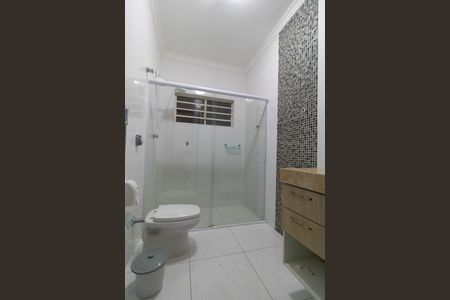 Casa à venda com 400m², 4 quartos e 4 vagas Casa à venda com 400m², 4 quartos e 4 vagasBanheiro Social