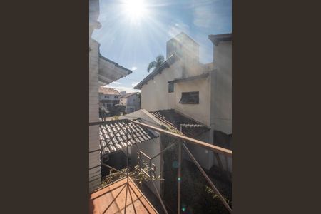 Casa para alugar com 252m², 4 quartos e 6 vagas Casa para alugar com 252m², 4 quartos e 6 vagasVaranda Suíte 2