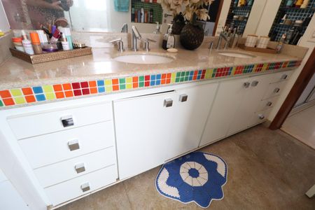 Casa para alugar com 490m², 4 quartos e 4 vagasBanheiro do Quarto 3