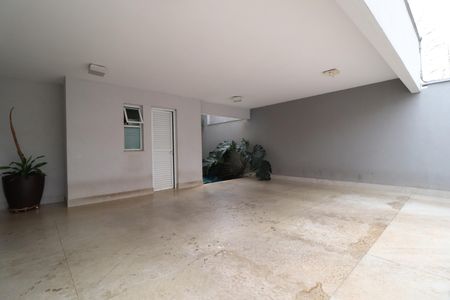 Casa para alugar com 490m², 4 quartos e 4 vagasGaragem