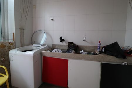 Casa para alugar com 490m², 4 quartos e 4 vagasÁrea de Serviço