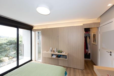 Casa de condomínio à venda com 450m², 4 quartos e 4 vagas Casa de condomínio à venda com 450m², 4 quartos e 4 vagasSuíte 1