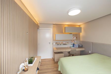 Casa de condomínio à venda com 450m², 4 quartos e 4 vagas Casa de condomínio à venda com 450m², 4 quartos e 4 vagasSuíte 1