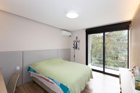 Casa de condomínio à venda com 450m², 4 quartos e 4 vagas Casa de condomínio à venda com 450m², 4 quartos e 4 vagasSuíte 1