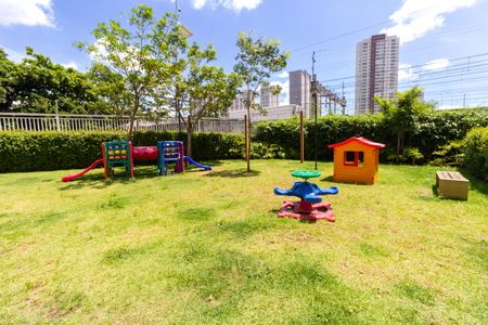 Apartamento à venda com 26m², 1 quarto e sem vagaÁrea comum - Playground