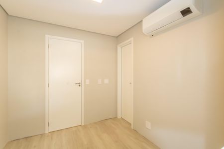Apartamento à venda com 123m², 3 quartos e 2 vagas Apartamento à venda com 123m², 3 quartos e 2 vagasSuíte 3