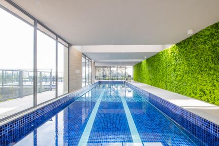 Apartamento à venda com 123m², 3 quartos e 2 vagas Apartamento à venda com 123m², 3 quartos e 2 vagasÁrea comum - Piscina Coberta