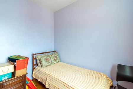 Casa à venda com 170m², 3 quartos e 4 vagas Casa à venda com 170m², 3 quartos e 4 vagasQuarto 3