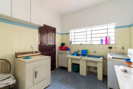 Casa à venda com 170m², 3 quartos e 4 vagas Casa à venda com 170m², 3 quartos e 4 vagasÁrea de Serviço