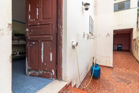 Casa à venda com 170m², 3 quartos e 4 vagas Casa à venda com 170m², 3 quartos e 4 vagasÁrea comum