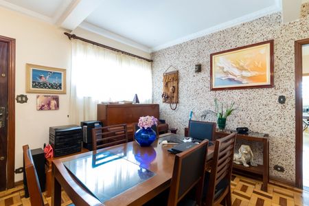 Casa à venda com 170m², 3 quartos e 4 vagas Casa à venda com 170m², 3 quartos e 4 vagasSala de Jantar