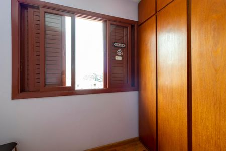 Casa à venda com 170m², 3 quartos e 4 vagas Casa à venda com 170m², 3 quartos e 4 vagasQuarto 3