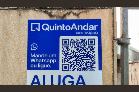 Casa à venda com 170m², 3 quartos e 4 vagas Casa à venda com 170m², 3 quartos e 4 vagasPlaquinha