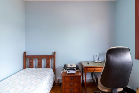 Casa à venda com 170m², 3 quartos e 4 vagas Casa à venda com 170m², 3 quartos e 4 vagasQuarto 2