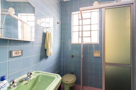 Casa à venda com 170m², 3 quartos e 4 vagas Casa à venda com 170m², 3 quartos e 4 vagasBanheiro 2