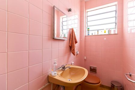 Casa à venda com 170m², 3 quartos e 4 vagas Casa à venda com 170m², 3 quartos e 4 vagasLavabo