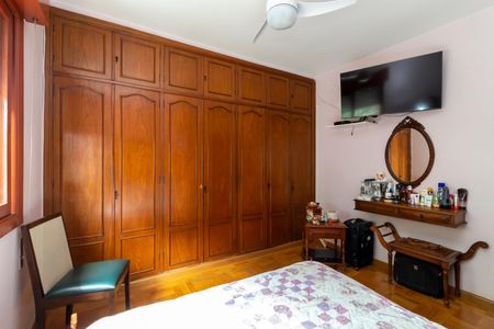 Casa à venda com 170m², 3 quartos e 4 vagas Casa à venda com 170m², 3 quartos e 4 vagasQuarto 1