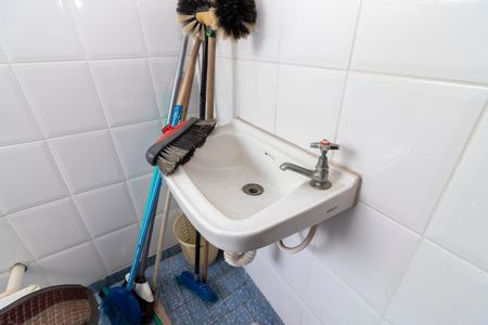 Casa à venda com 170m², 3 quartos e 4 vagas Casa à venda com 170m², 3 quartos e 4 vagasBanheiro de Serviço