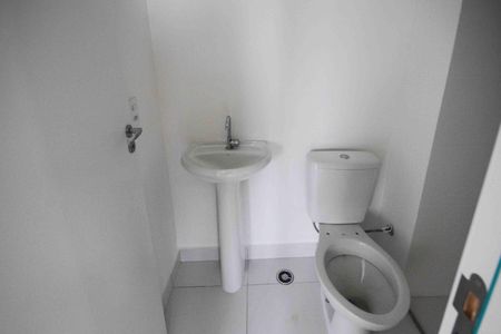 Apartamento à venda com 34m², 2 quartos e sem vagaBanheiro