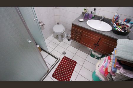 Casa à venda com 270m², 8 quartos e 3 vagas Casa à venda com 270m², 8 quartos e 3 vagasCasa 2 - Banheiro