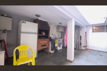 Casa à venda com 270m², 8 quartos e 3 vagas Casa à venda com 270m², 8 quartos e 3 vagasÁrea comum