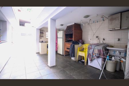 Casa à venda com 270m², 8 quartos e 3 vagas Casa à venda com 270m², 8 quartos e 3 vagasÁrea comum