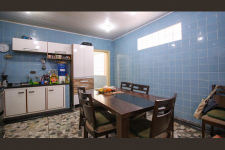 Casa à venda com 270m², 8 quartos e 3 vagas Casa à venda com 270m², 8 quartos e 3 vagasCasa 2 - Cozinha