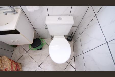 Casa à venda com 270m², 8 quartos e 3 vagas Casa à venda com 270m², 8 quartos e 3 vagasCasa 2 - Banheiro 2