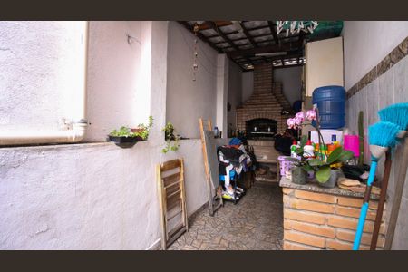 Casa à venda com 270m², 8 quartos e 3 vagas Casa à venda com 270m², 8 quartos e 3 vagasCasa 2 - Área Comum