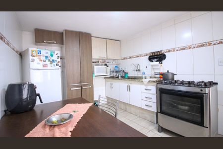 Casa à venda com 270m², 8 quartos e 3 vagas Casa à venda com 270m², 8 quartos e 3 vagasCozinha