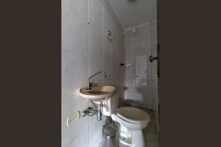 Casa para alugar com 260m², 3 quartos e 4 vagasBanheiro de Serviço