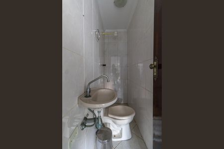 Casa para alugar com 260m², 3 quartos e 4 vagasBanheiro de Serviço