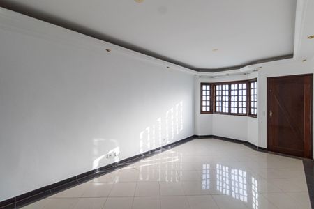 Casa para alugar com 260m², 3 quartos e 4 vagasSala