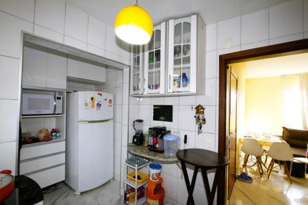 Apartamento à venda com 100m², 3 quartos e 2 vagasCozinha