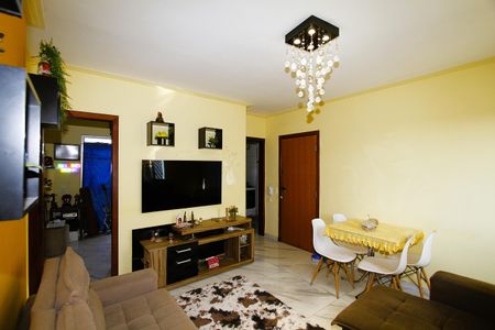 Sala de apartamento à venda com 3 quartos, 100m² em Carlos Prates, Belo Horizonte