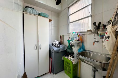 Apartamento à venda com 95m², 3 quartos e sem vagaÁrea de Serviço