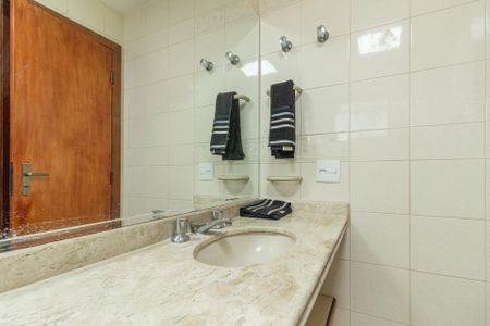 Apartamento para alugar com 200m², 3 quartos e 3 vagasBanheiro da Suíte 3